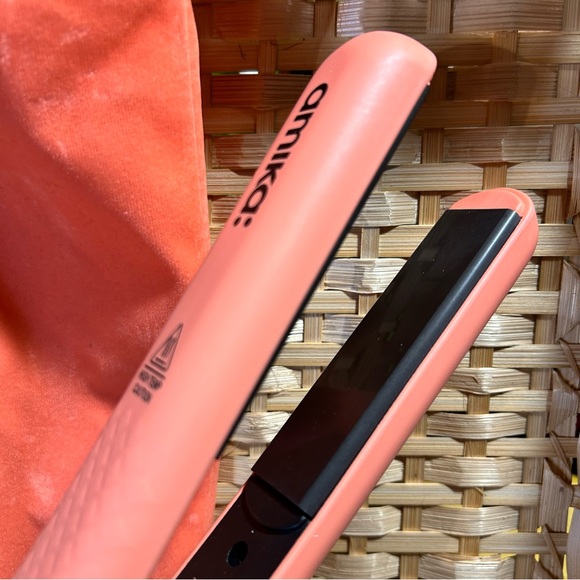 amika Strand Perfect Ceramic Styler - Picture 3 of 4